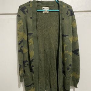 Billabong camo cardigan!